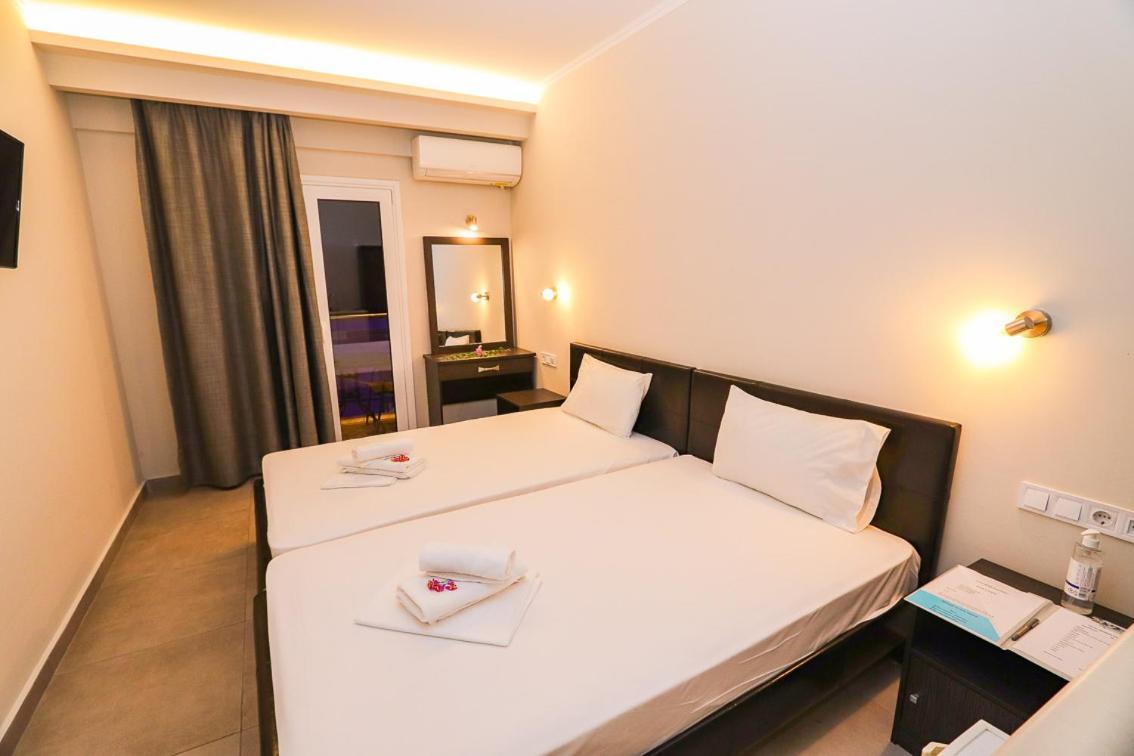 Hotel Banbus Loutra Edipsou  Exterior photo